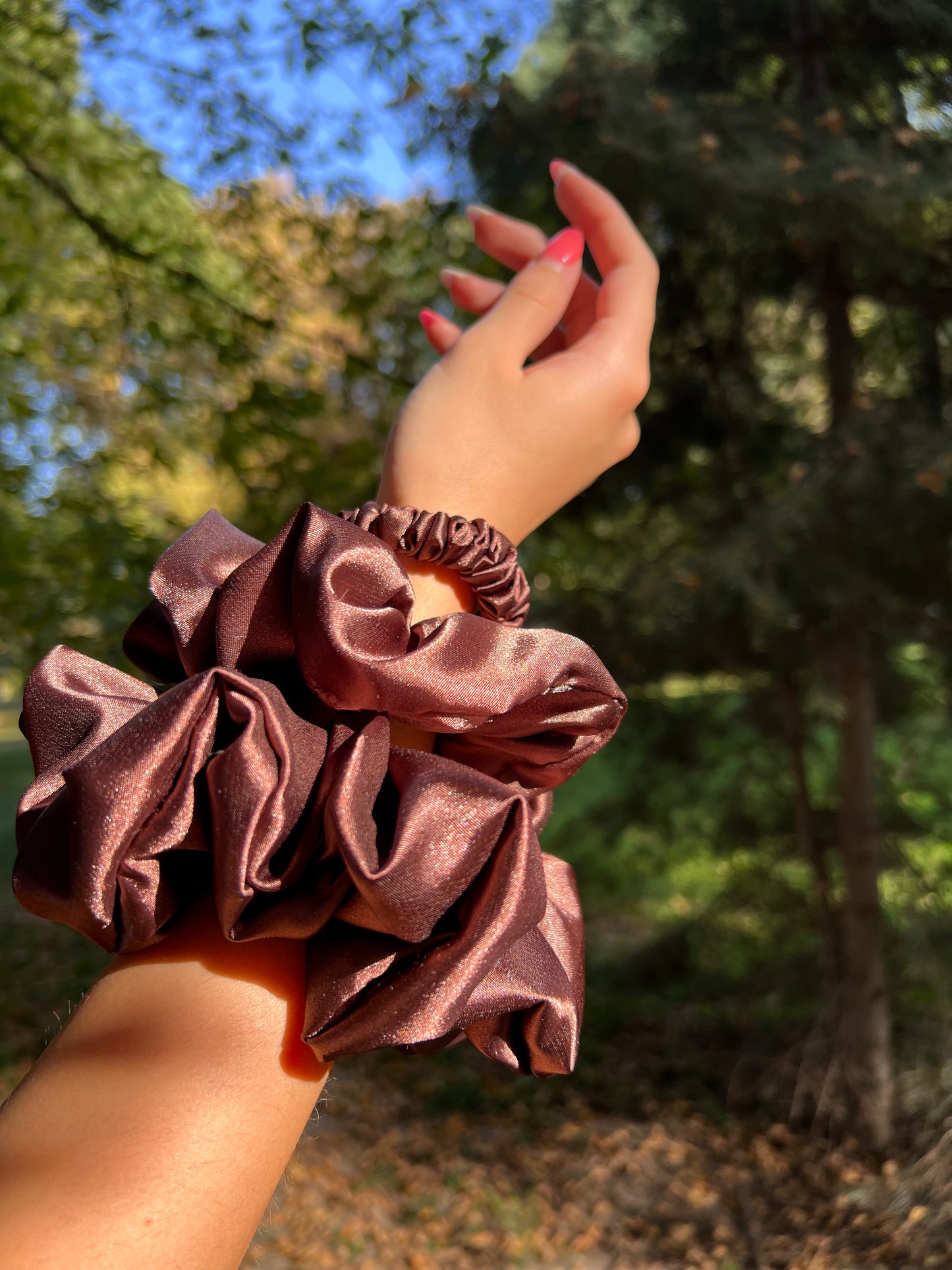 Espresso Midi Silk Satin Скрънчи