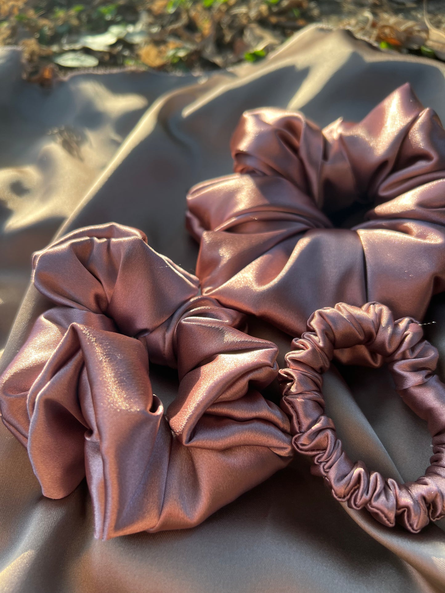 Nude Mini Silk Satin Скрънчи