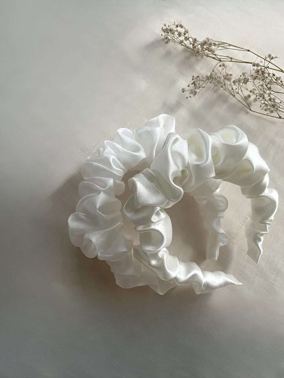 Диадема Satin Touch Snow White
