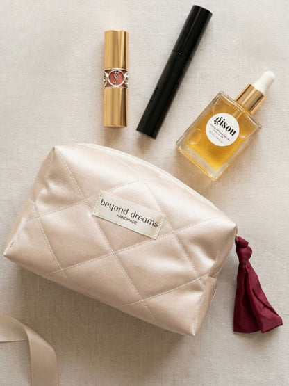 Satin Essentials Pouch Beige – сатенена козметична чантичка