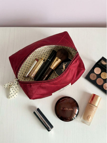 Satin Essentials Pouch Wine – сатенена козметична чантичка